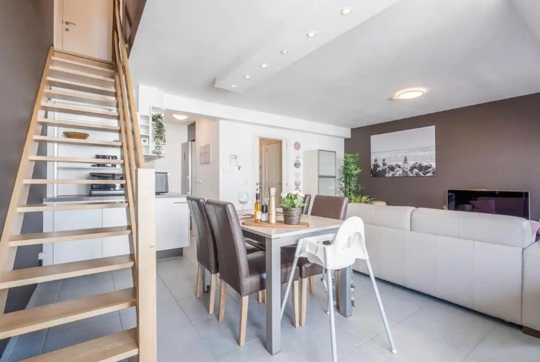 Cosy Duplex In Westende Met 3 Slpk Middelkerke Exteriör bild